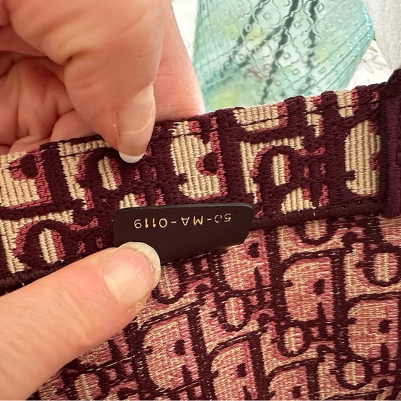 New with tags Dior large book tote bag - Picture 4 of 10